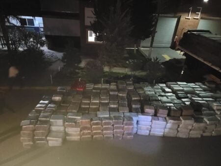 Más de 6 toneladas incautadas en tractocamión con marihuana