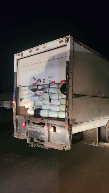 Detectan tractocamión con marihuana