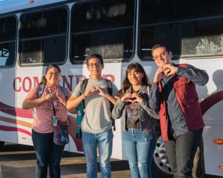 Inicia transporte escolar en Valle de las Palmas