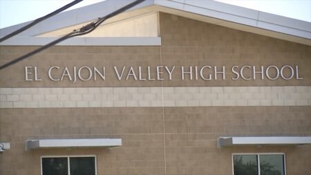 Se investiga acoso sexual de entrenador en El Cajon Valley High School