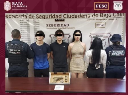 Tiktoker detenida con armas largas en Mexicali