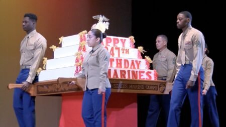 Celebran los 247 años del Cuerpo de Infantería de Marina