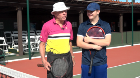 San Diego prepara torneo de tenis con parejas de abuelos y nietos