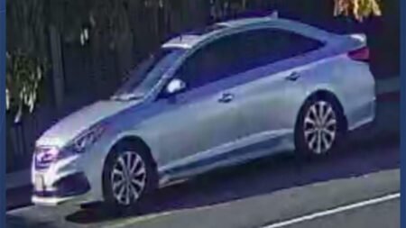Buscan a sospechoso de atropellar a un adulto mayor en Mountain View