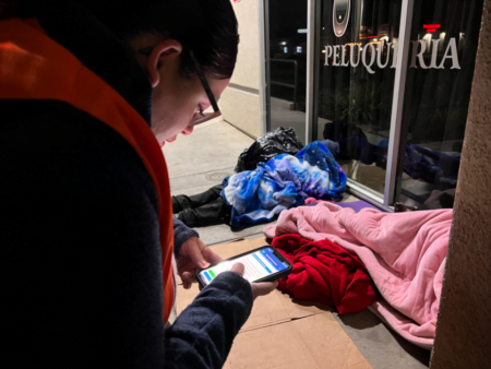 Realizan conteo y encuestas de “homeless”
