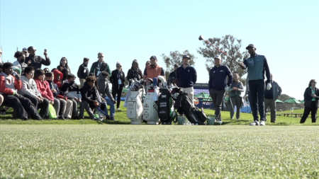 Alumnos de secundaria de SD aprenden sobre mantenimiento de un campo de golf