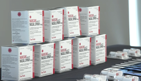 Distribuyen naloxona para salvar vidas en sobredosis