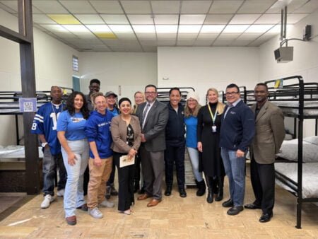 Inauguran nuevo refugio “homeless” en E Street