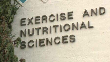 Alarma en SDSU por virus, cierran edificio