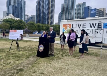 Preparan descuentos y apoyos para aumentar la tasa de conexiones en San Diego