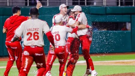 Juegos sin hit ni carrera de David Reyes