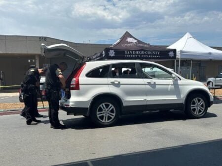 Realizan intercambio de armas por regalos en Chula Vista