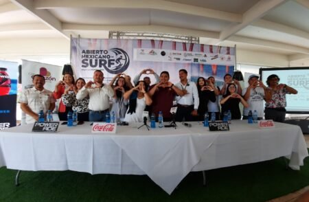 Presentan en Baja California el Abierto Mexicano de Surfing
