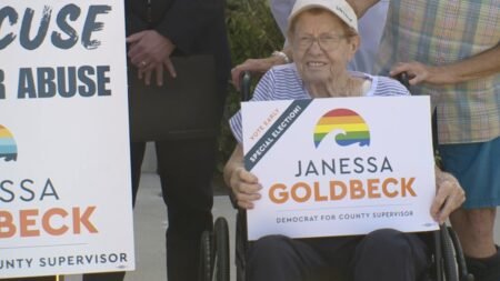 Preocupación por abandono de adultos mayores en San Diego