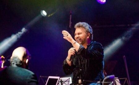 Mijares logra primer Latin Grammy tras 37 años de trayectoria