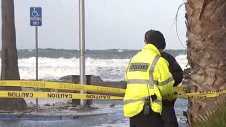 Viento causó un poco de inundación en La Jolla