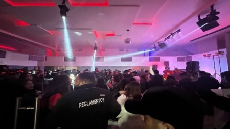 Suspenden fiesta clandestina con 300 menores en salón de eventos