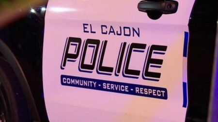 Arrestan a un hombre sin hogar por cargos de pornografía infantil y drogas en El Cajon