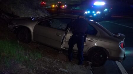 Dos detenidos tras persecución que terminó en un accidente en La Mesa