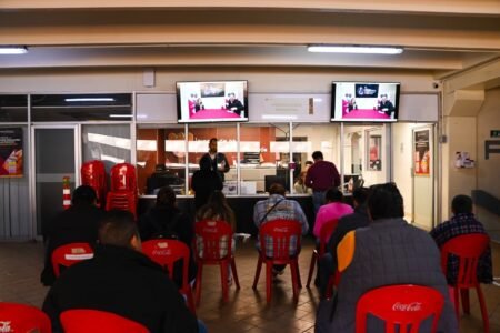 Invitan a obtener permisos de comercio ambulante