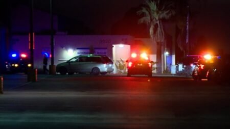 Hombre fue apuñalado por un niño afuera del centro recreativo de Otay Mesa