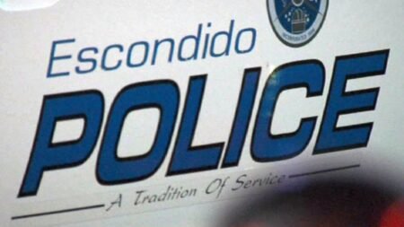 Arrestan a maestro por presunto contacto sexual con estudiante