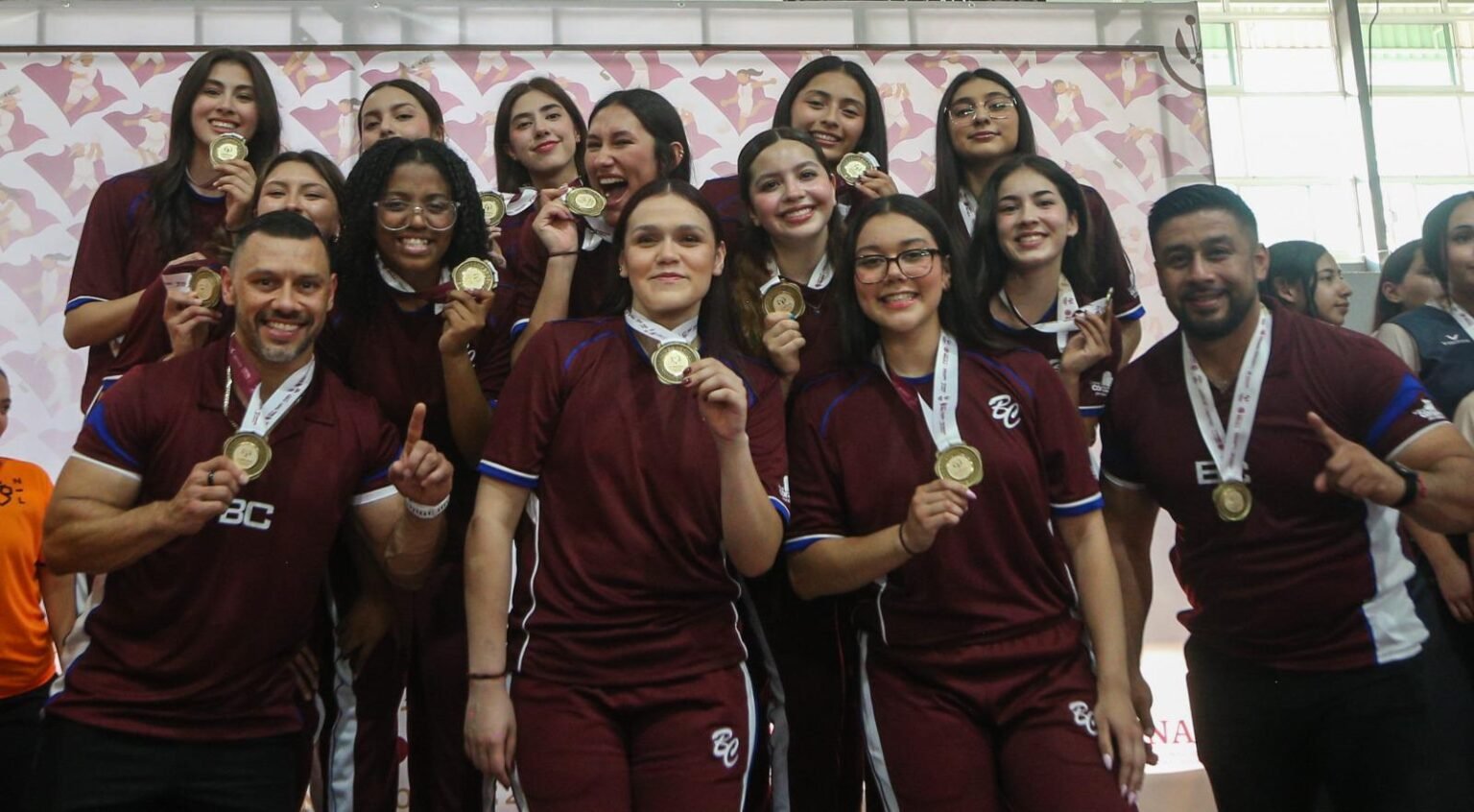 BAJA CALIFORNIA ES DE ORO EN JUVENIL MAYOR FEMENIL