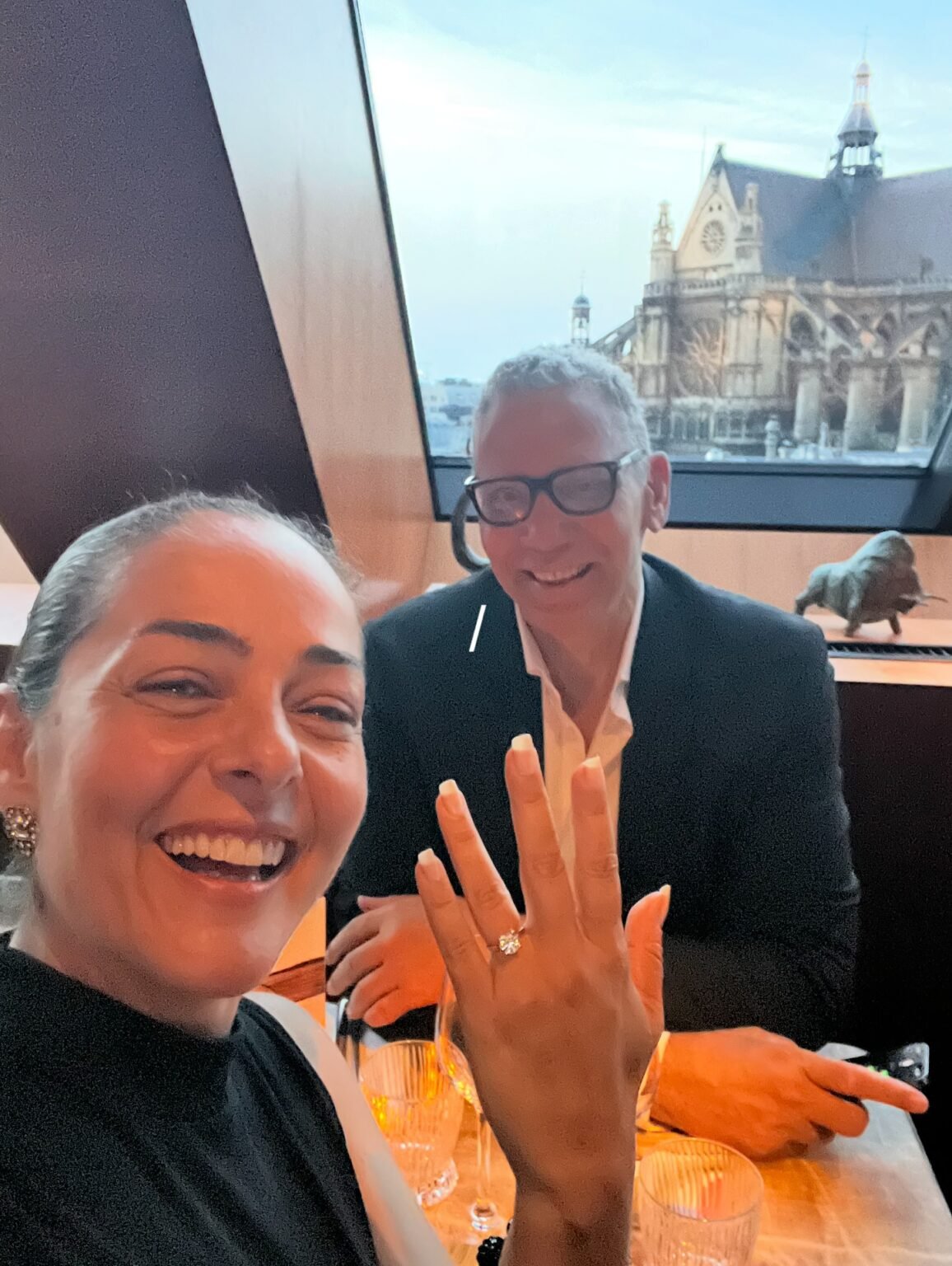 Andrea García se compromete en París y celebra una nueva etapa en su vida personal