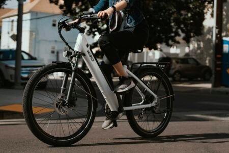 Chula Vista Organiza Reuniones Comunitarias para Informar sobre Nuevas Reglas de E-Bikes y Seguridad Vial