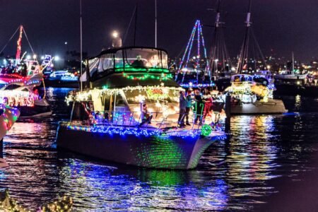 San Diego celebra la temporada navideña con la 55ª edición del tradicional “San Diego Bay Parade of Lights”