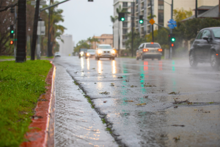 Lluvias intensas afectarán a San Diego durante la semana festiva; autoridades llaman a la prevención